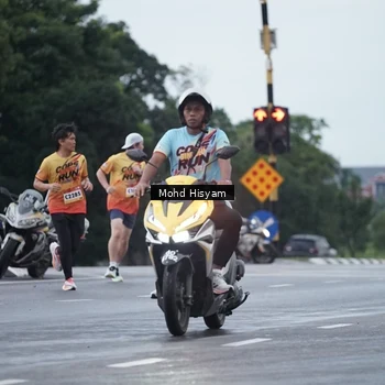 Runner Photo 9155074