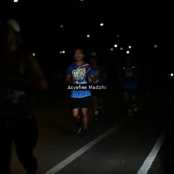 Runner Photo 9155076