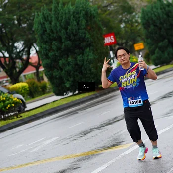 Runner Photo 9155759