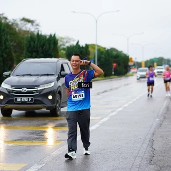 Runner Photo 9156025