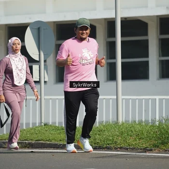 Runner Photo 9156075