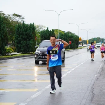 Runner Photo 9156088