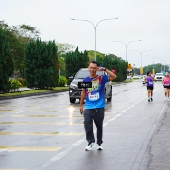 Runner Photo 9156122