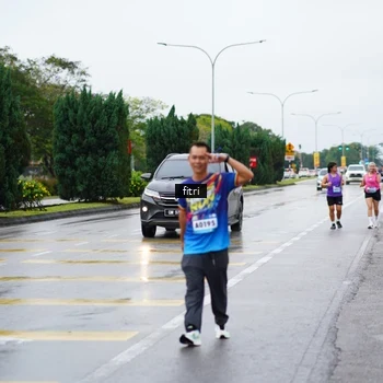 Runner Photo 9156148