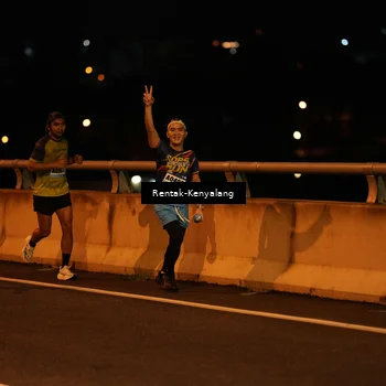 Runner Photo 9156165
