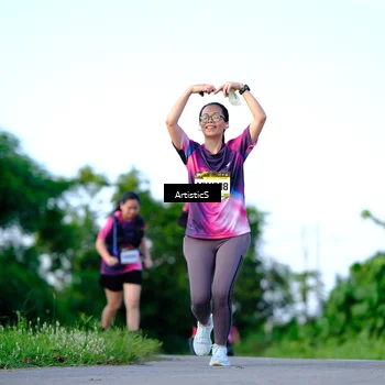 Runner Photo 9156273