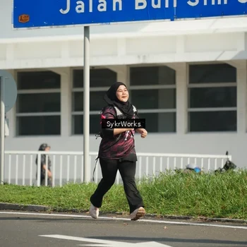 Runner Photo 9156797