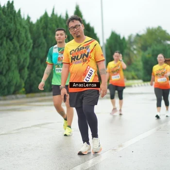 Runner Photo 9156801