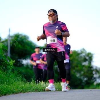 Runner Photo 9156850