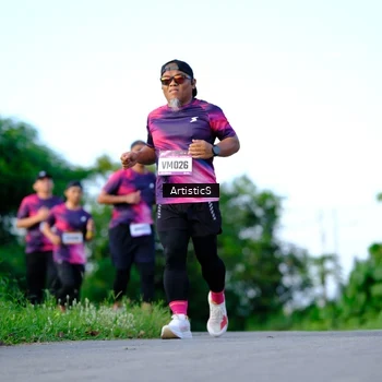 Runner Photo 9156874