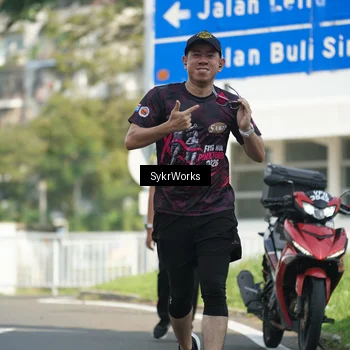 Runner Photo 9156995