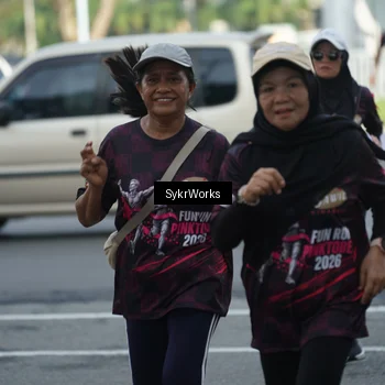 Runner Photo 9157102