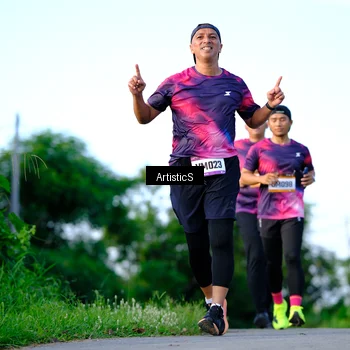 Runner Photo 9157110