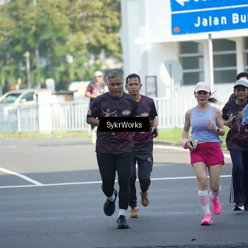 Runner Photo 9157143