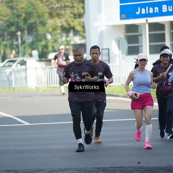 Runner Photo 9157147