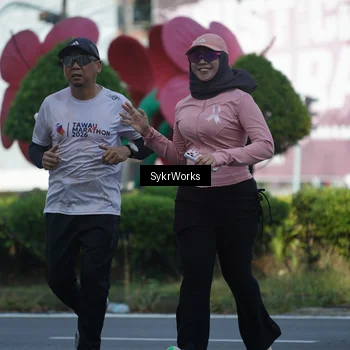 Runner Photo 9157187