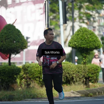 Runner Photo 9157304