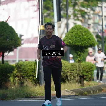 Runner Photo 9157318