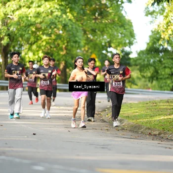 Runner Photo 9158757