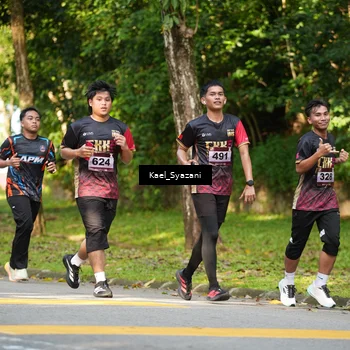 Runner Photo 9159751