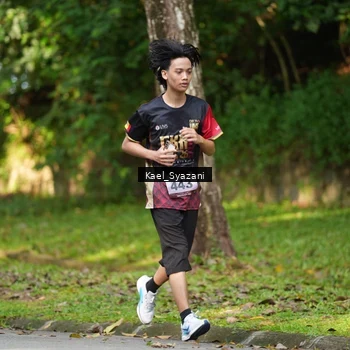 Runner Photo 9160300