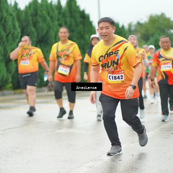 Runner Photo 9160423