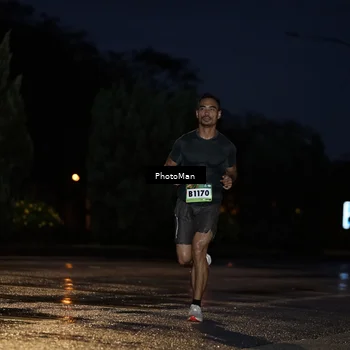Runner Photo 9160710