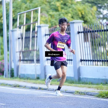 Runner Photo 9161381