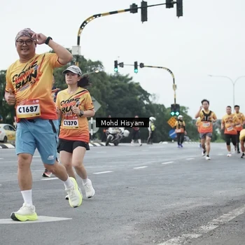 Runner Photo 9162429