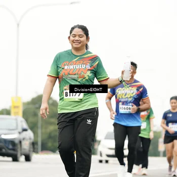 Runner Photo 9162748