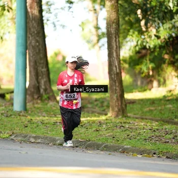 Runner Photo 9165042