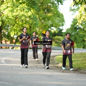 Runner Photo 9165069