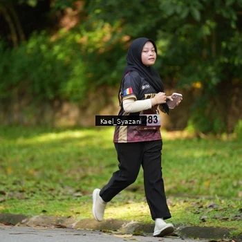 Runner Photo 9165345