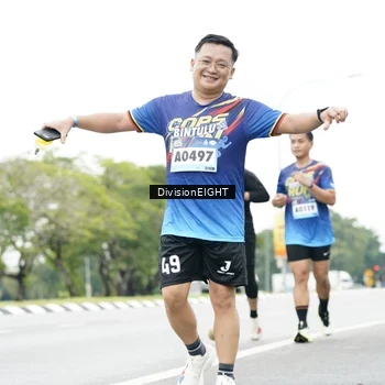 Runner Photo 9165810