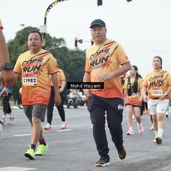 Runner Photo 9165833