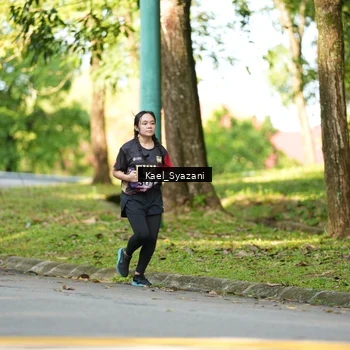 Runner Photo 9165940