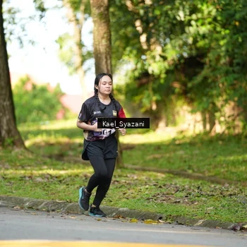Runner Photo 9165955