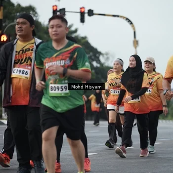 Runner Photo 9166353