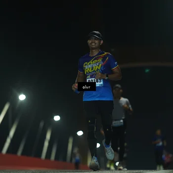 Runner Photo 9171668