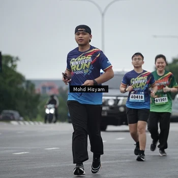 Runner Photo 9172428