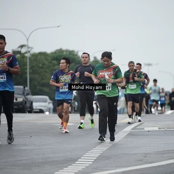 Runner Photo 9173005