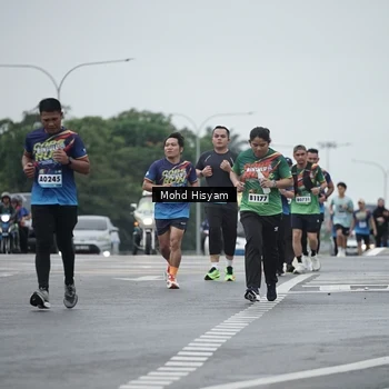 Runner Photo 9173010