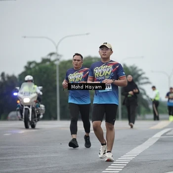 Runner Photo 9173258