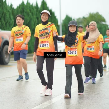 Runner Photo 9173672