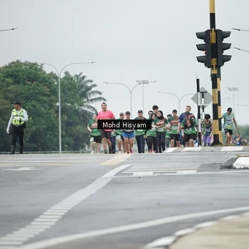 Runner Photo 9175450