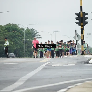 Runner Photo 9175528