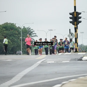 Runner Photo 9175551
