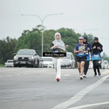 Runner Photo 9177803