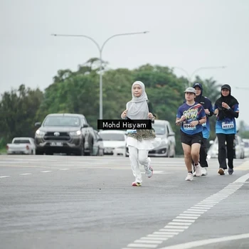 Runner Photo 9177808