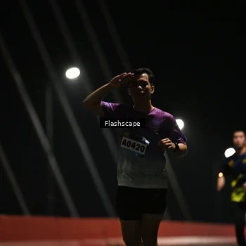 Runner Photo 9180660
